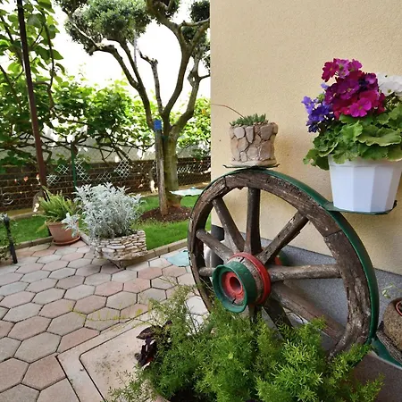 Appartement Elizabeta *