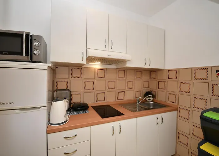 Elizabeta Lejlighed *